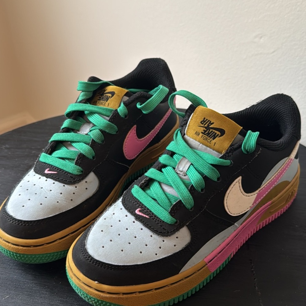 Nike Air Force 1 Black and Green Sneakers